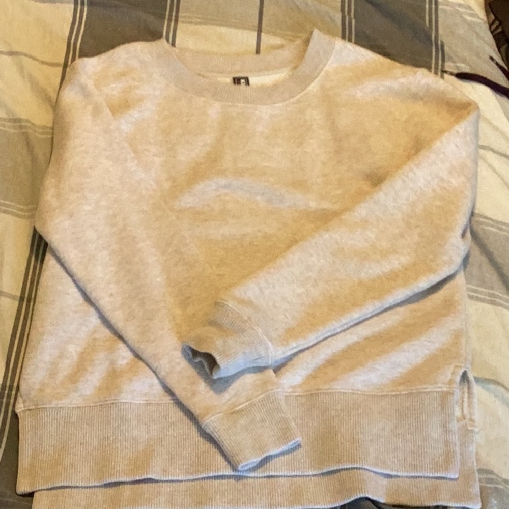 Kirkland sweatshirt